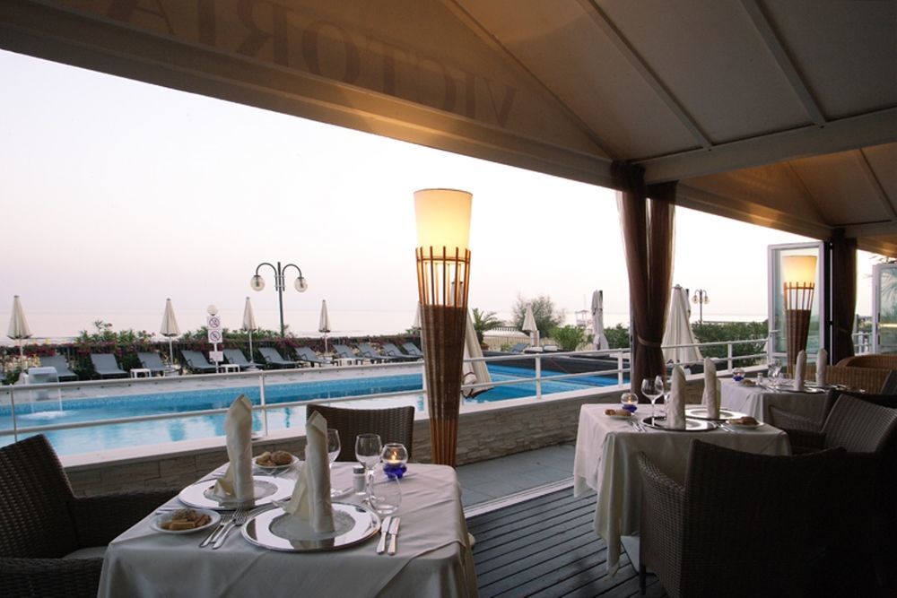 Victoria Frontemare Beach & Spa Hotel Jesolo Exterior photo