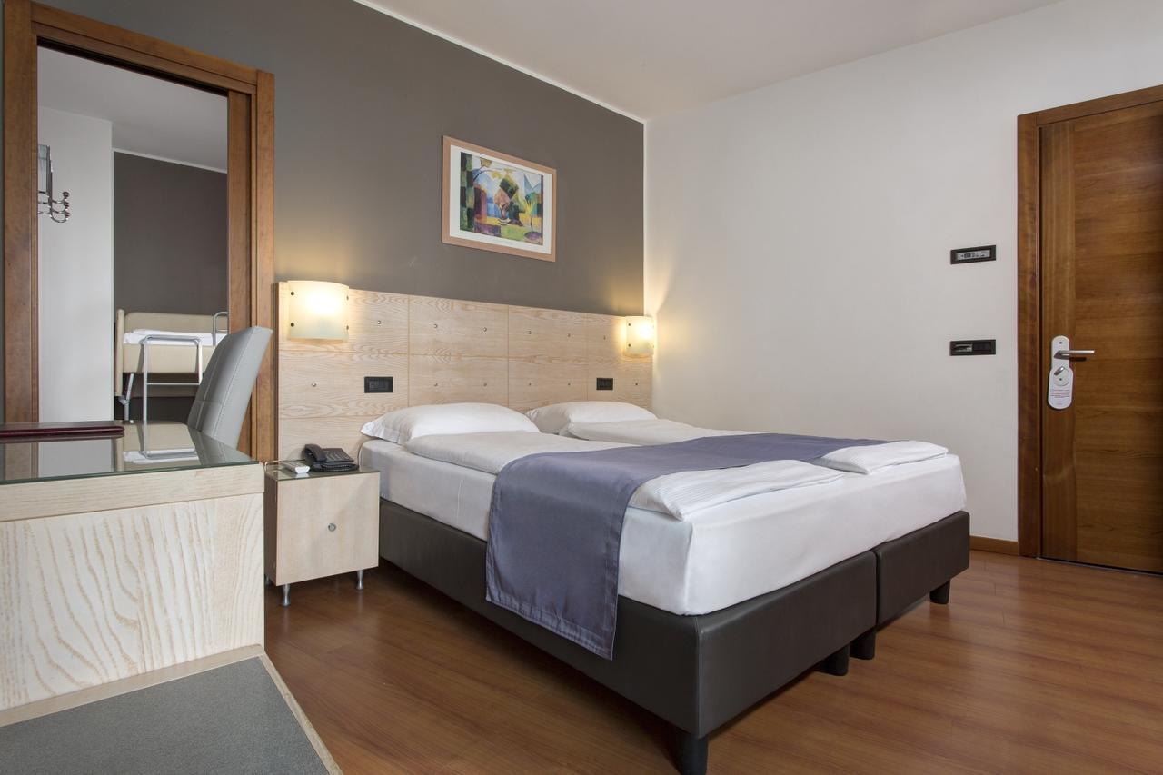 Victoria Frontemare Beach & Spa Hotel Jesolo Exterior photo