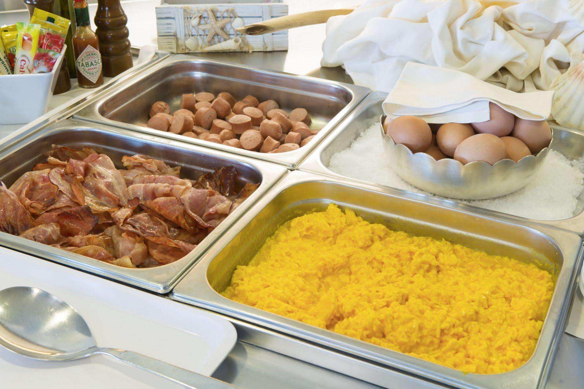 Victoria Frontemare Beach & Spa Hotel Jesolo Exterior photo
